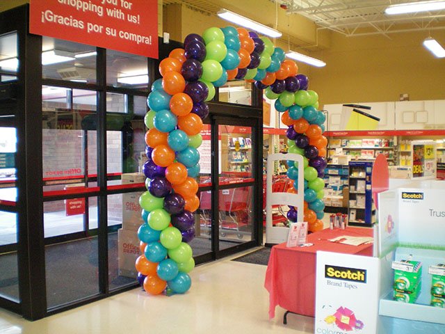 office-depot-grand-opening-balloon-arch