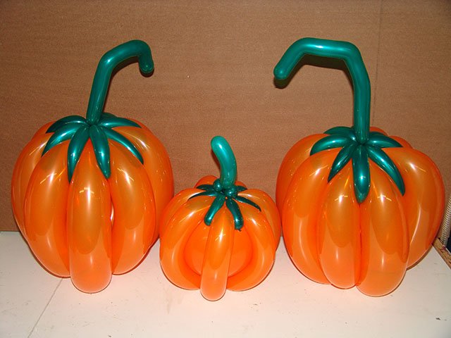 balloon pumpkins
