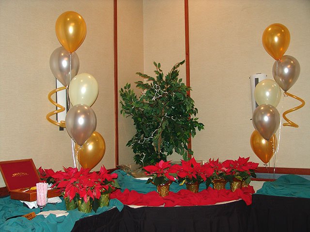 christmas party balloons in denver