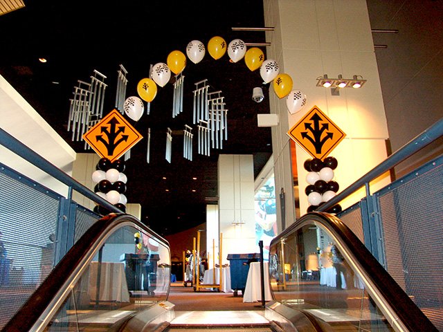 sports authority field club house balloon decorations